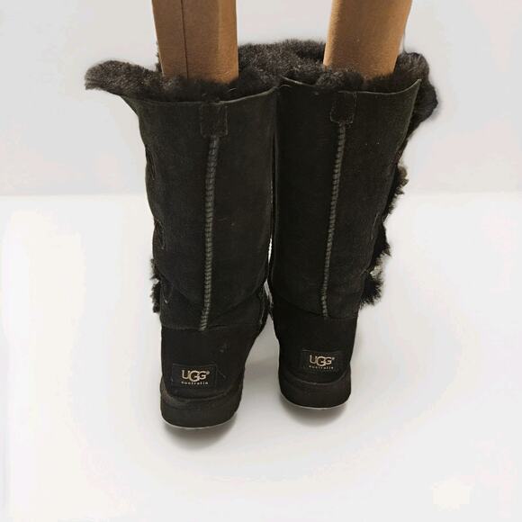 Ugg Bailey Button Triplet Boot Women’s Black Size 6 - Picture 4 of 7